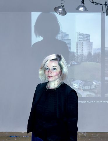 Porträt der Künstlerin Lena Schabus