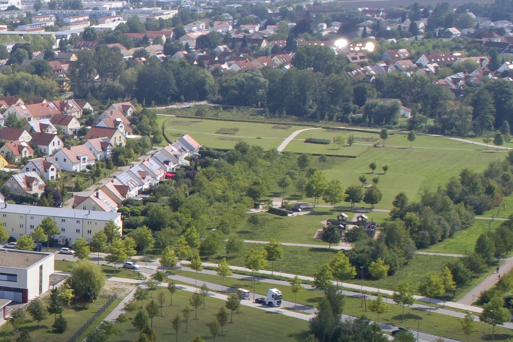 Fotografie: Drohnenaufnahme von Burgweinting