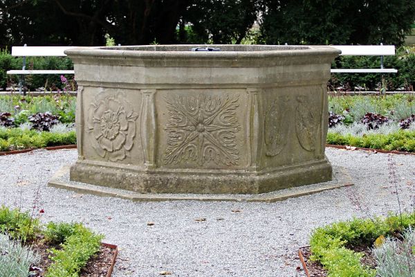 Renaissancebrunnen (c) Stadt Regensburg, Hana Bejlková