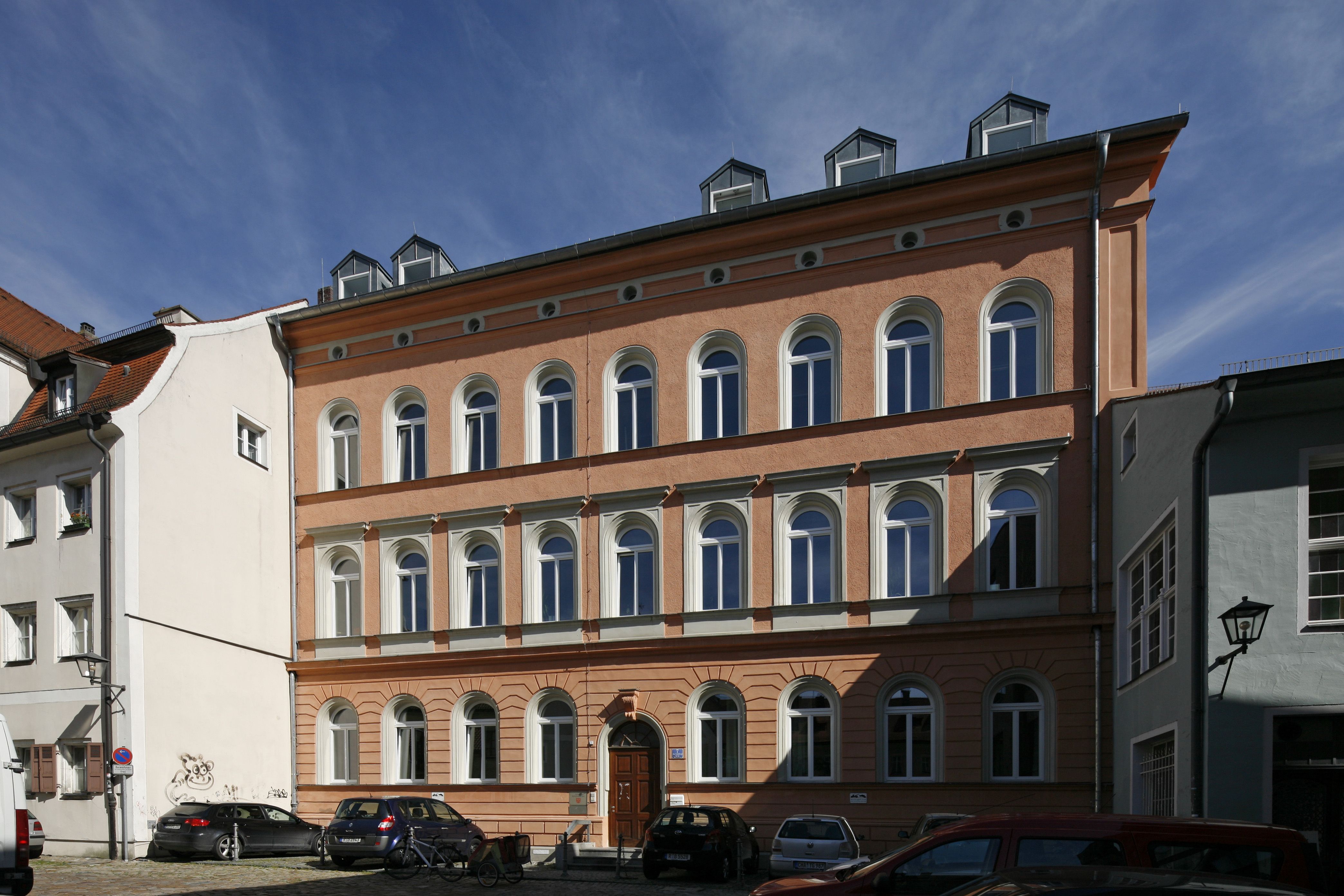 Musische Früherziehung - Hausansicht am Schulbergl