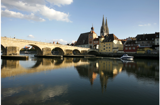 Donauansicht Stadt am Fluss