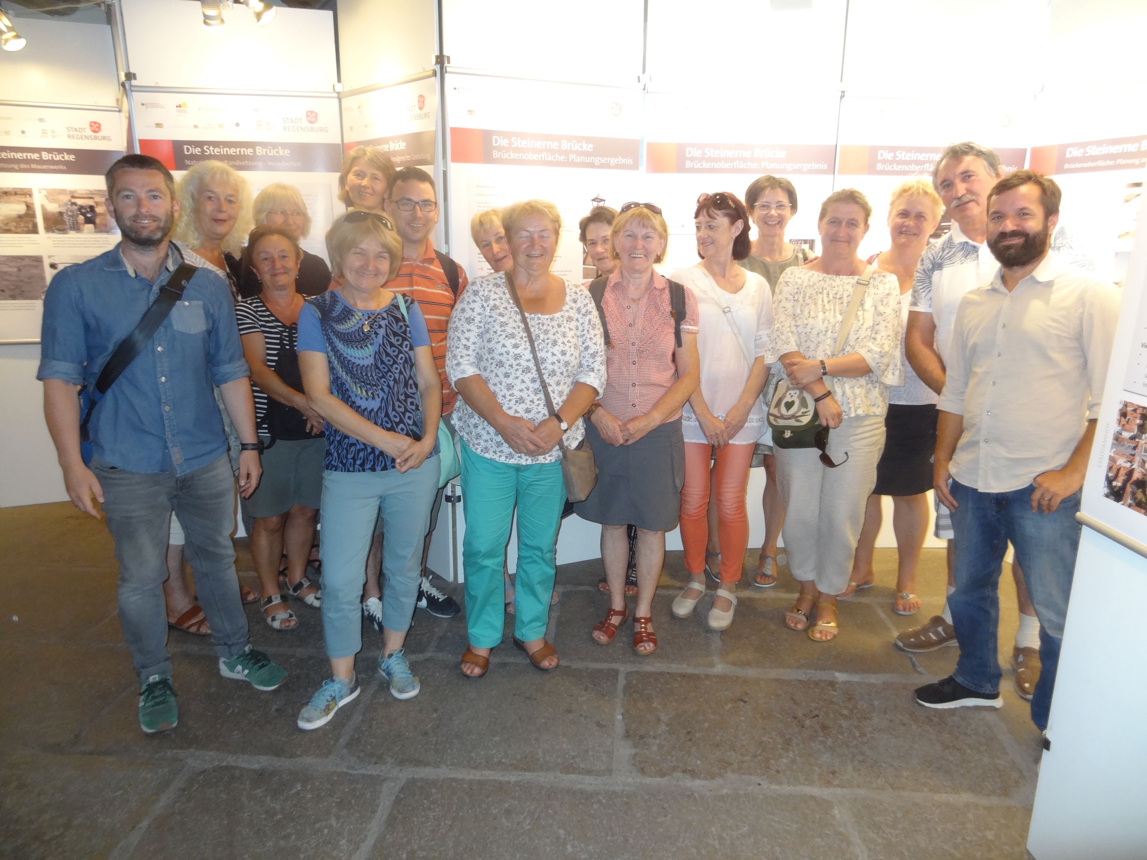 Besuchergruppe aus Ungarn - Lehrer informieren sich über das Welterbe