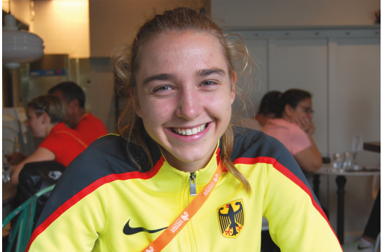 Porträt: Mona Mayer