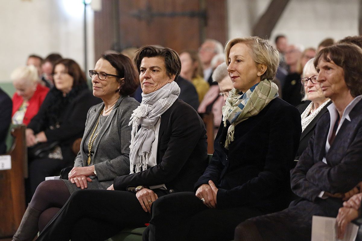 Verleihung des Brückenpreises 2019 - Blick in den Reichssaal - im Bild u.a. Bürgermeisterin Gertrud Maltz-Schwarzfischer und die Preisträgerin Dr. phil. Carolin Emcke