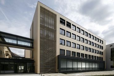 Bürger und Verwaltungszentrum von außen