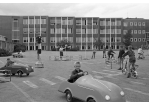 Kinder üben im Kinderverkehrsgarten Hans-Herrmann-Schule
