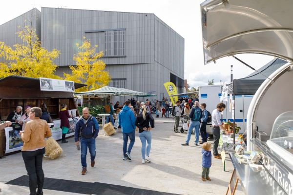 Fotografie: Bio-Donaumarkt an der Donaulände