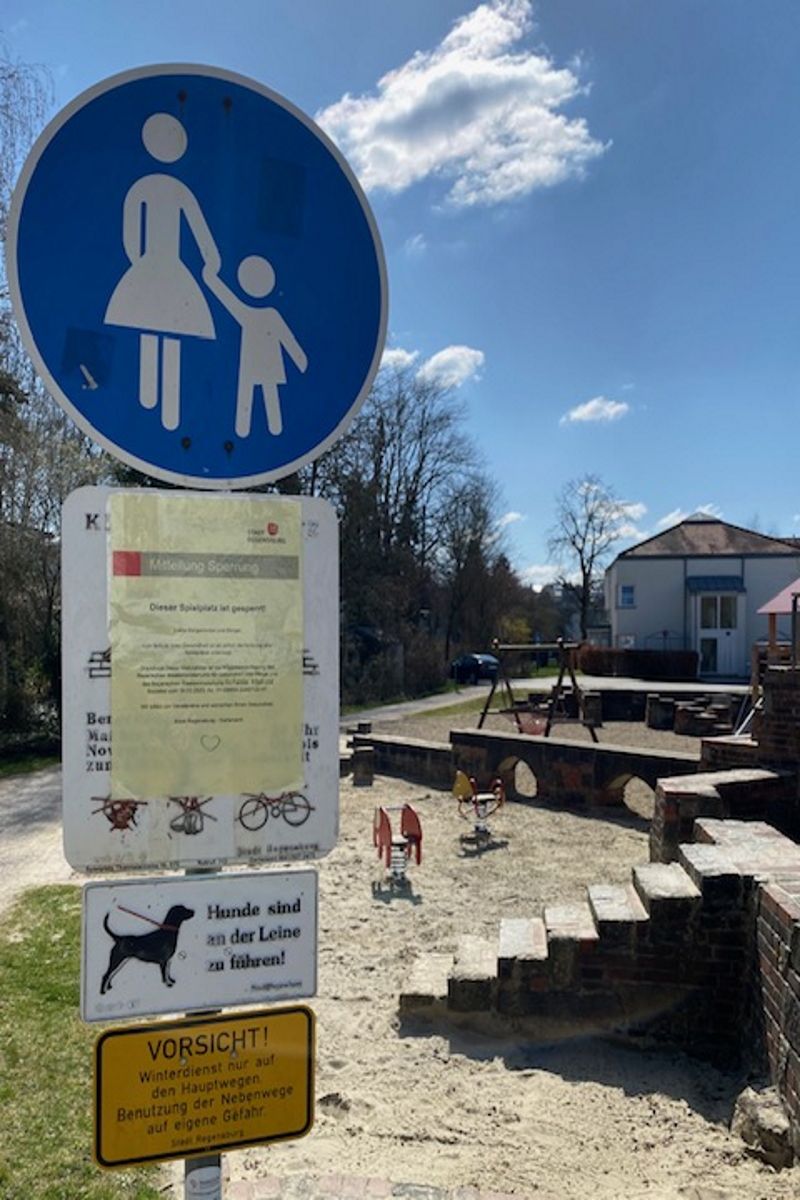 Stadt ohne Menschen - Spielplatz