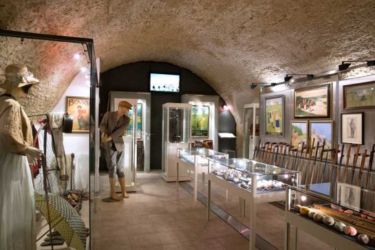 Golfmuseum - Innenansicht (C) Thomas Insam