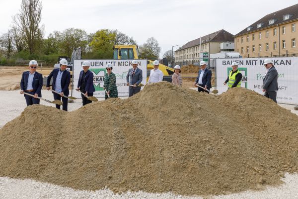Fotografie: Spatenstich für die Energiezentrale und die PrinzLeoInfoBase