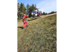 Fotografie: Höhenretter der Berufsfeuerwehr Regensburg bei der Einweisung eines landenden Hubschraubers. (C) BF Regensburg
