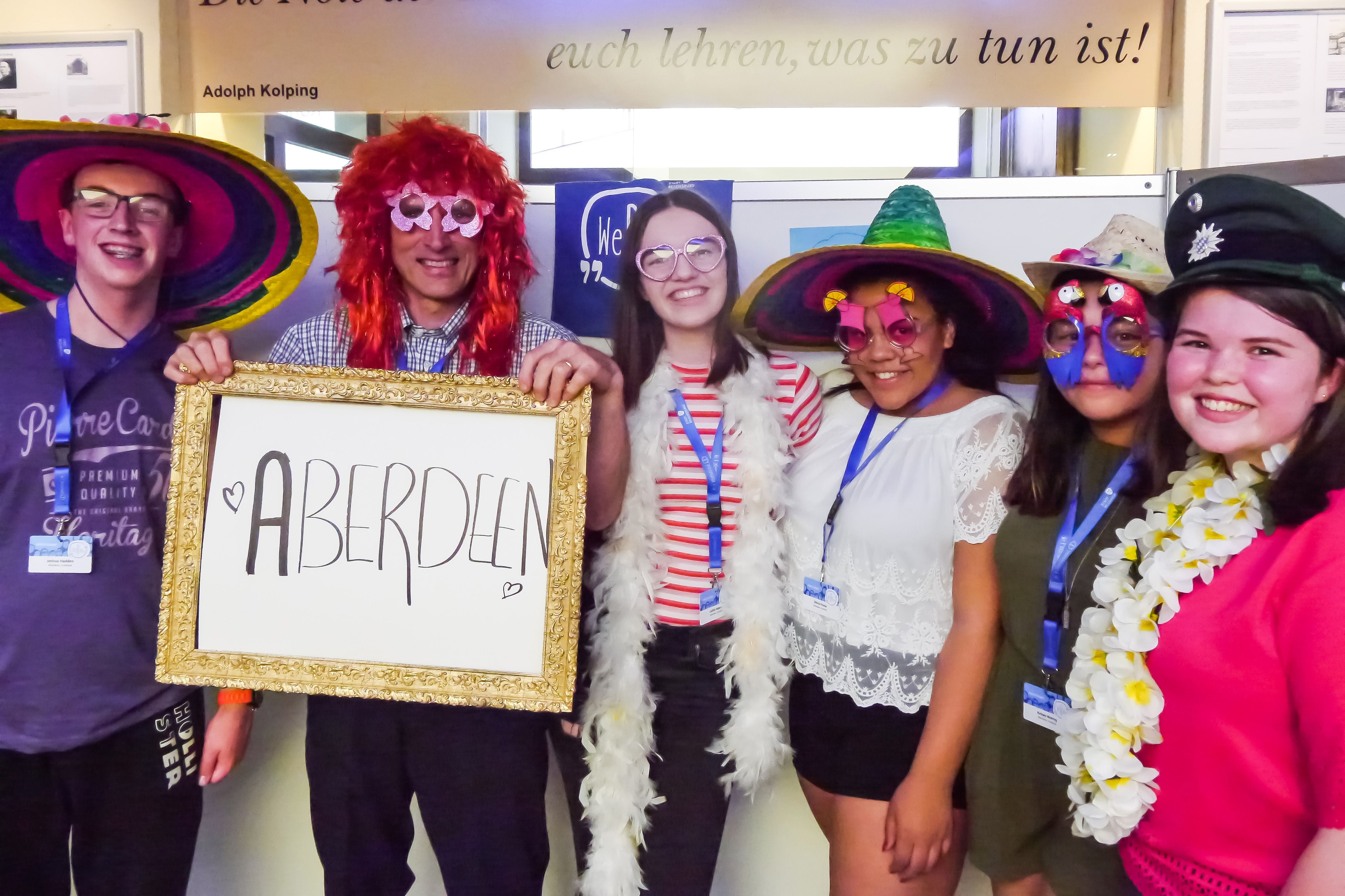 Fotografie: August 2016: Eine Gruppe aus Aberdeen nahm an der 1. Internationalen Jugendkonferenz in Regensburg teil. 