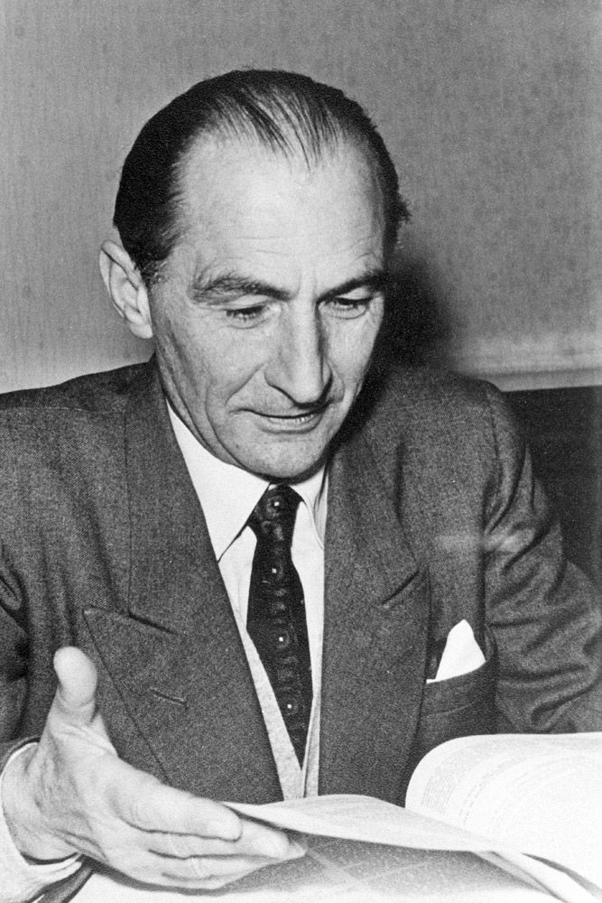 Alfons Heiß, der erste frei gewählte Regensburger Oberbürgermeister der Nachkriegszeit