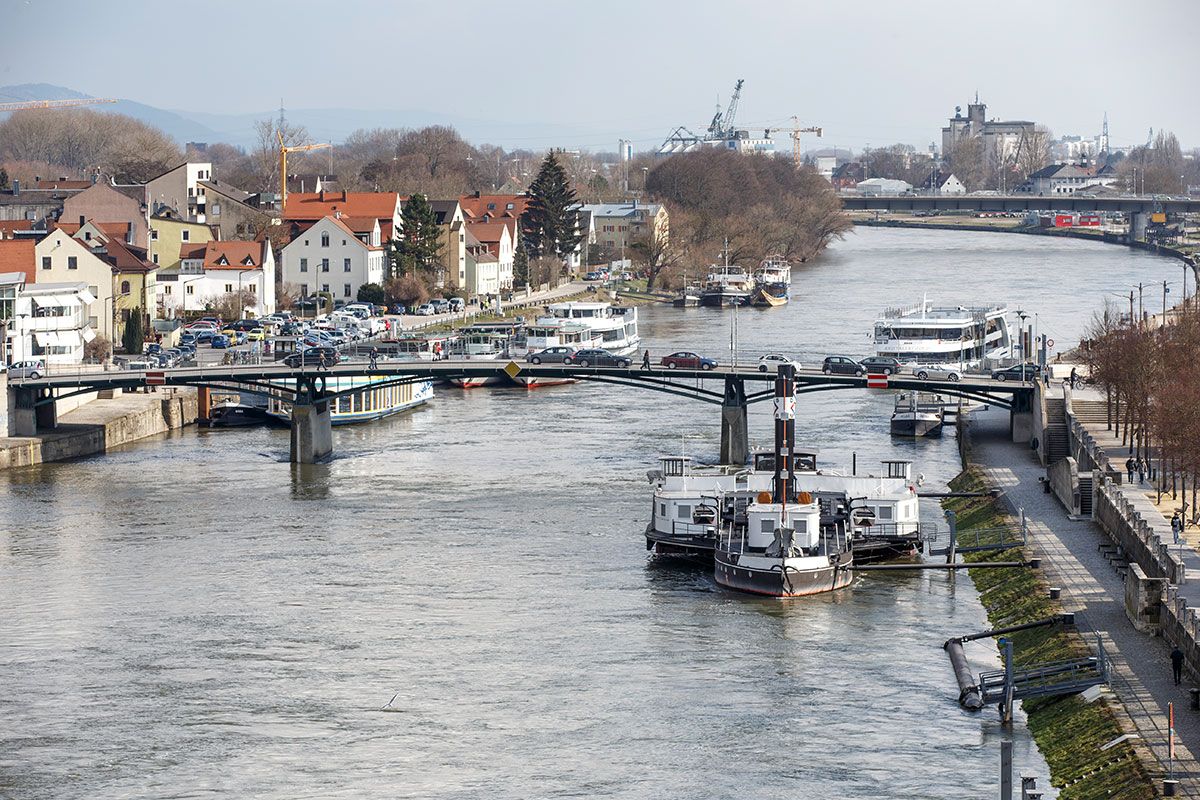 Eiserne Brücke